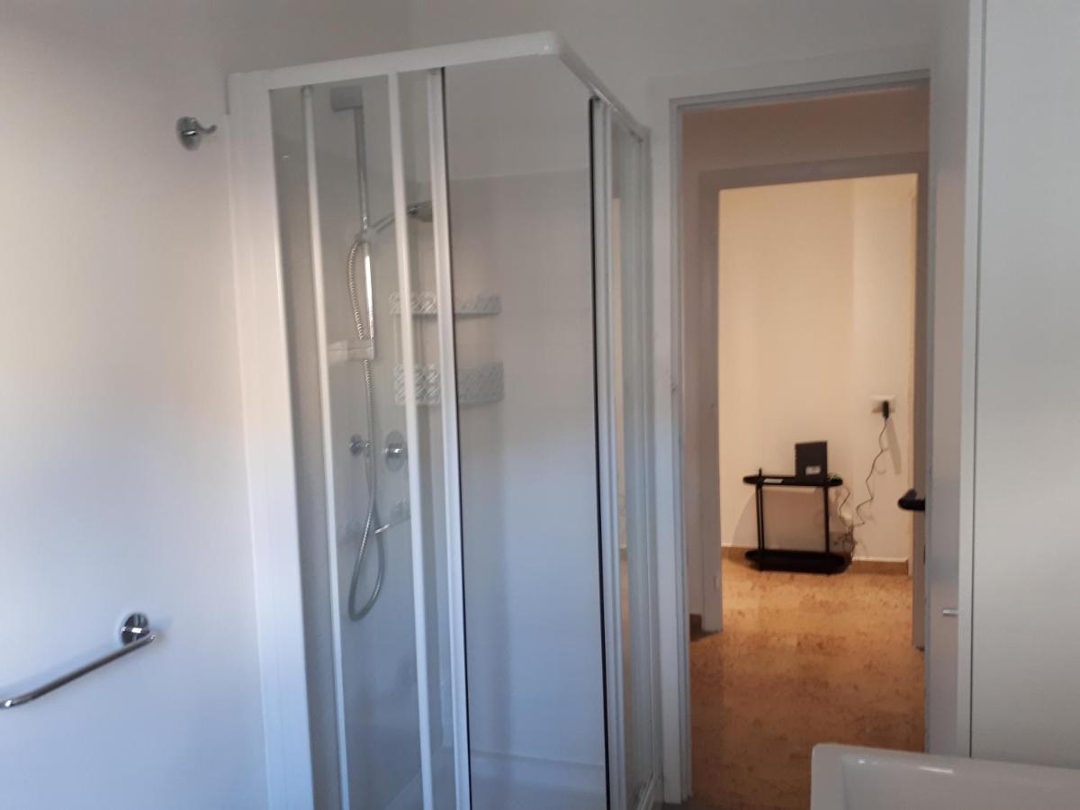 Casa Leoni Apartment โกโม ภายนอก รูปภาพ