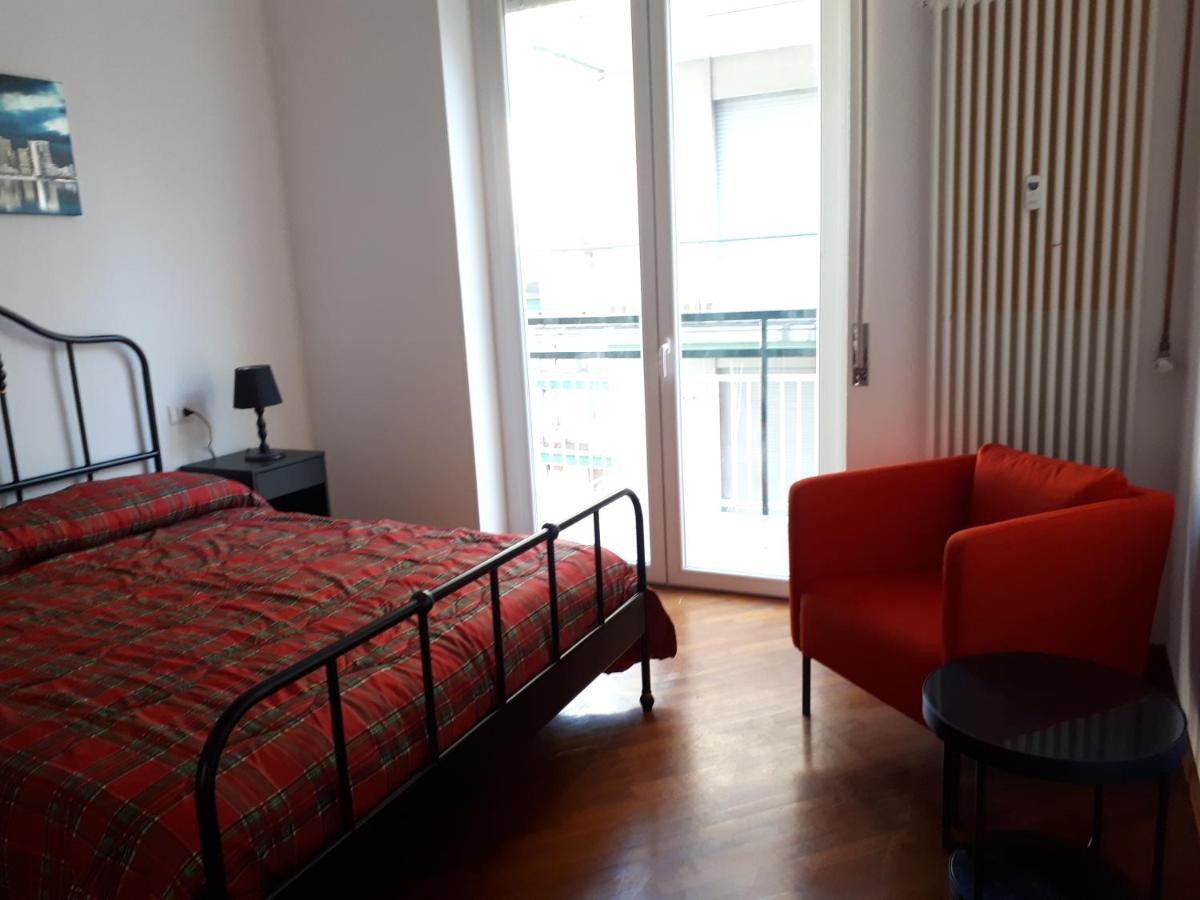 Casa Leoni Apartment โกโม ภายนอก รูปภาพ